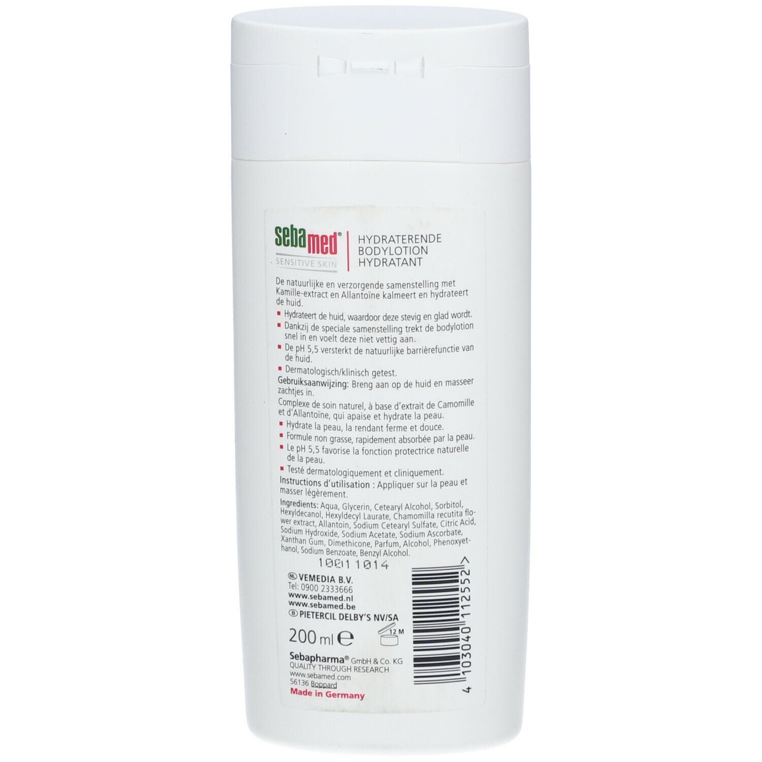 Achterkant van de witte "sebamed" Bodylotion fles. Tekst in het Duits, Nederlands, Frans en Italiaans. 200 ml.