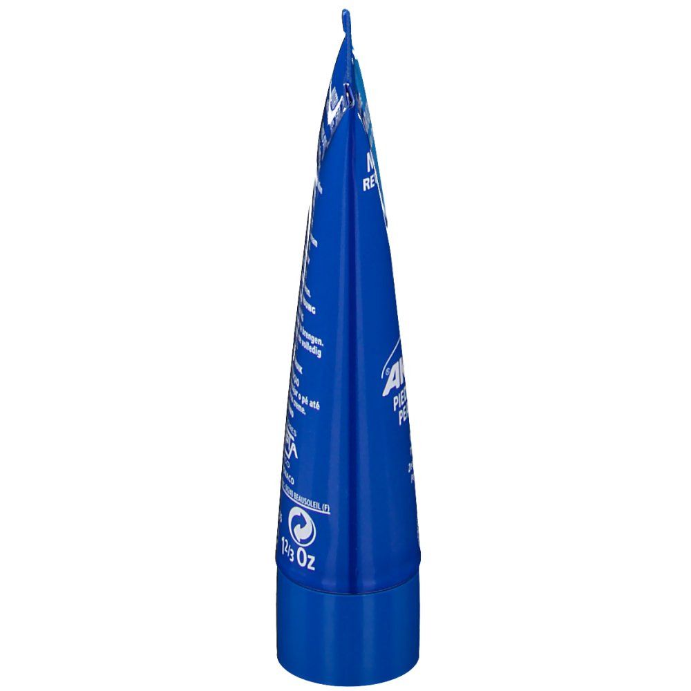 Vue latérale du tube bleu ®Akileïne. Inscription: NUTRI-REPARATRICE. Contient des informations sur l'utilisation et les ingrédients.