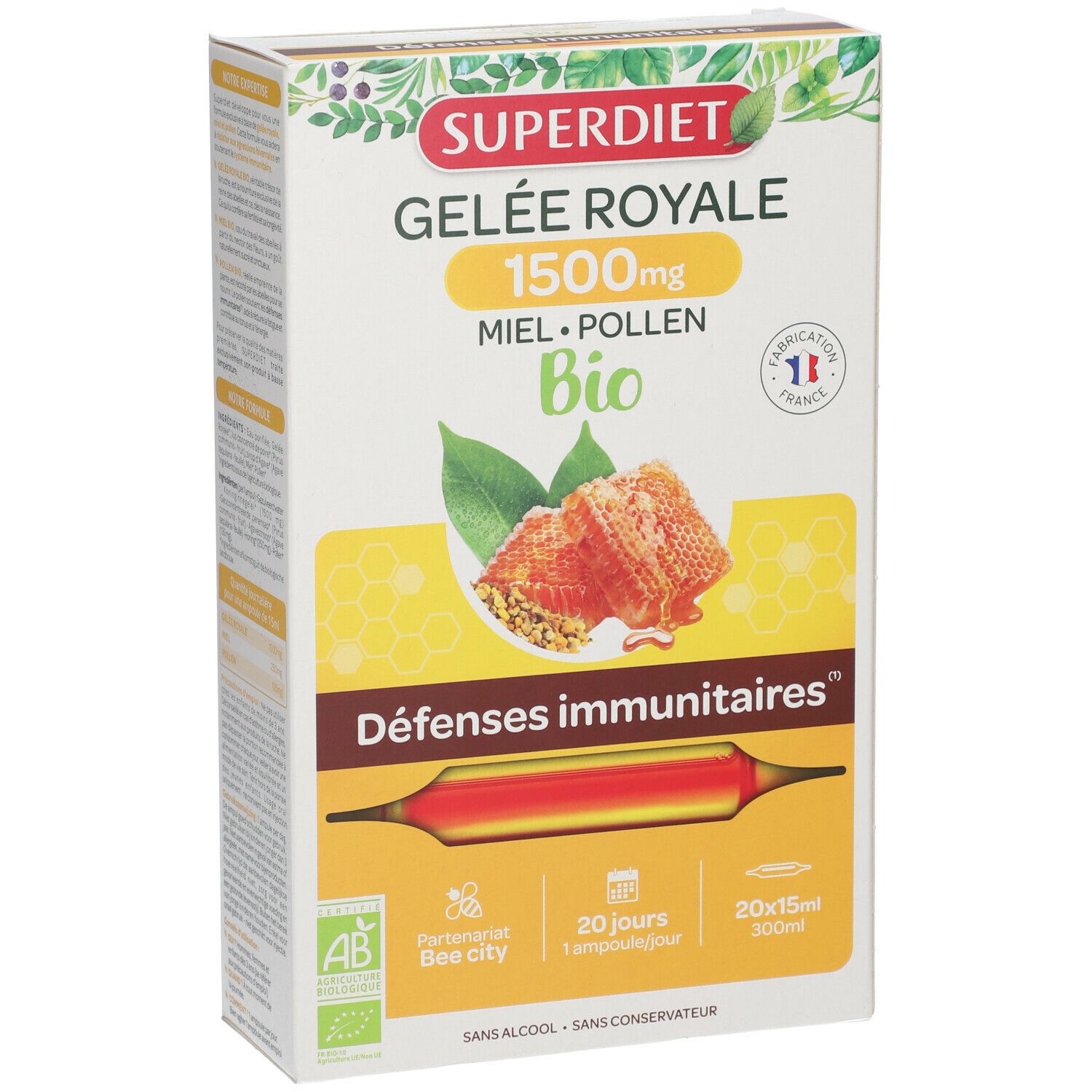 Boîte SUPERDIET Gelée Royale BIO. Inscription : Gelée Royale 1500mg, Miel, Pollen, Bio. Illustration de rayon de miel et ampoules.