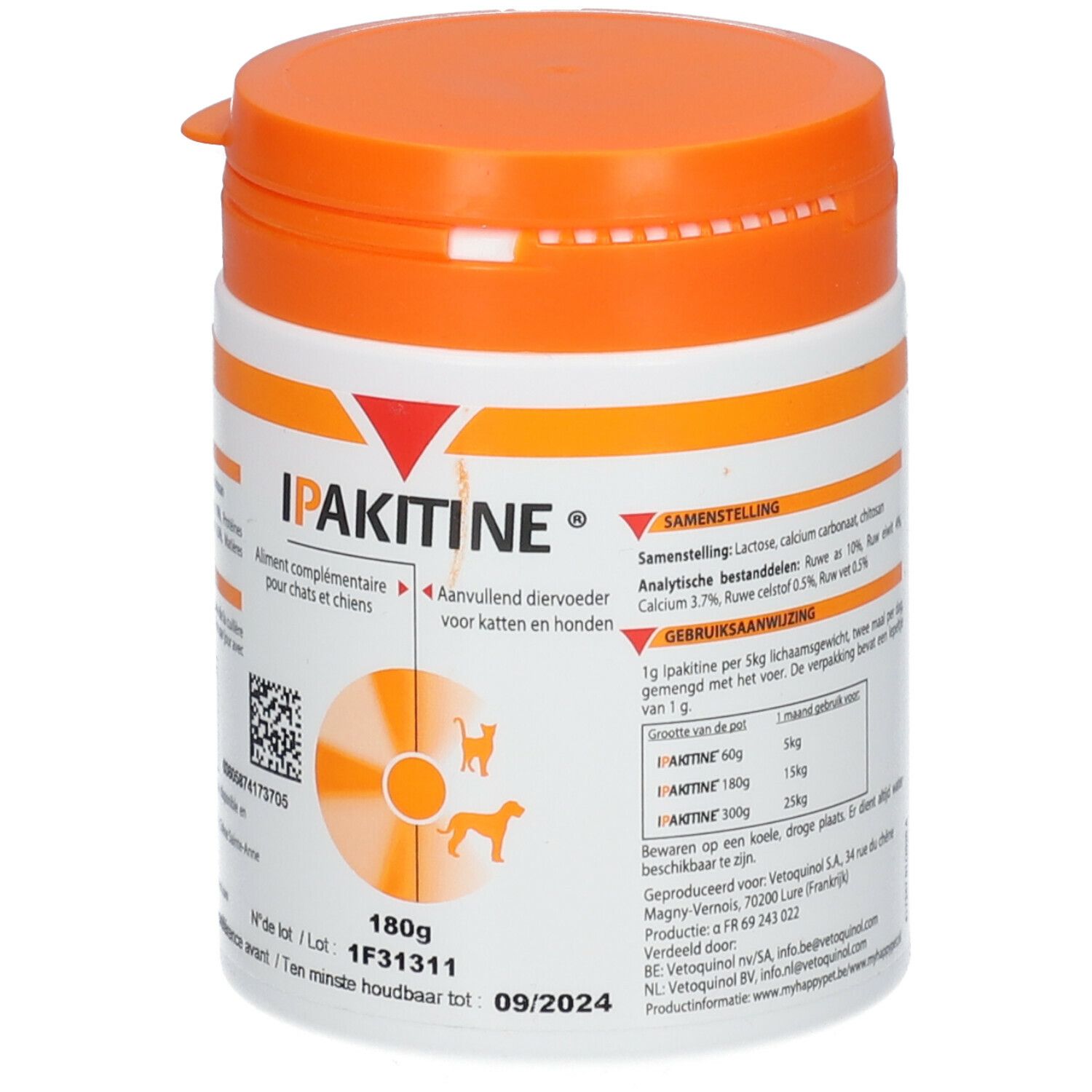 Pot met oranje deksel. Opschrift: IPAKITINE. Aanvullend diervoeder voor katten en honden. 180g. Houdbaar tot 09/2024.
