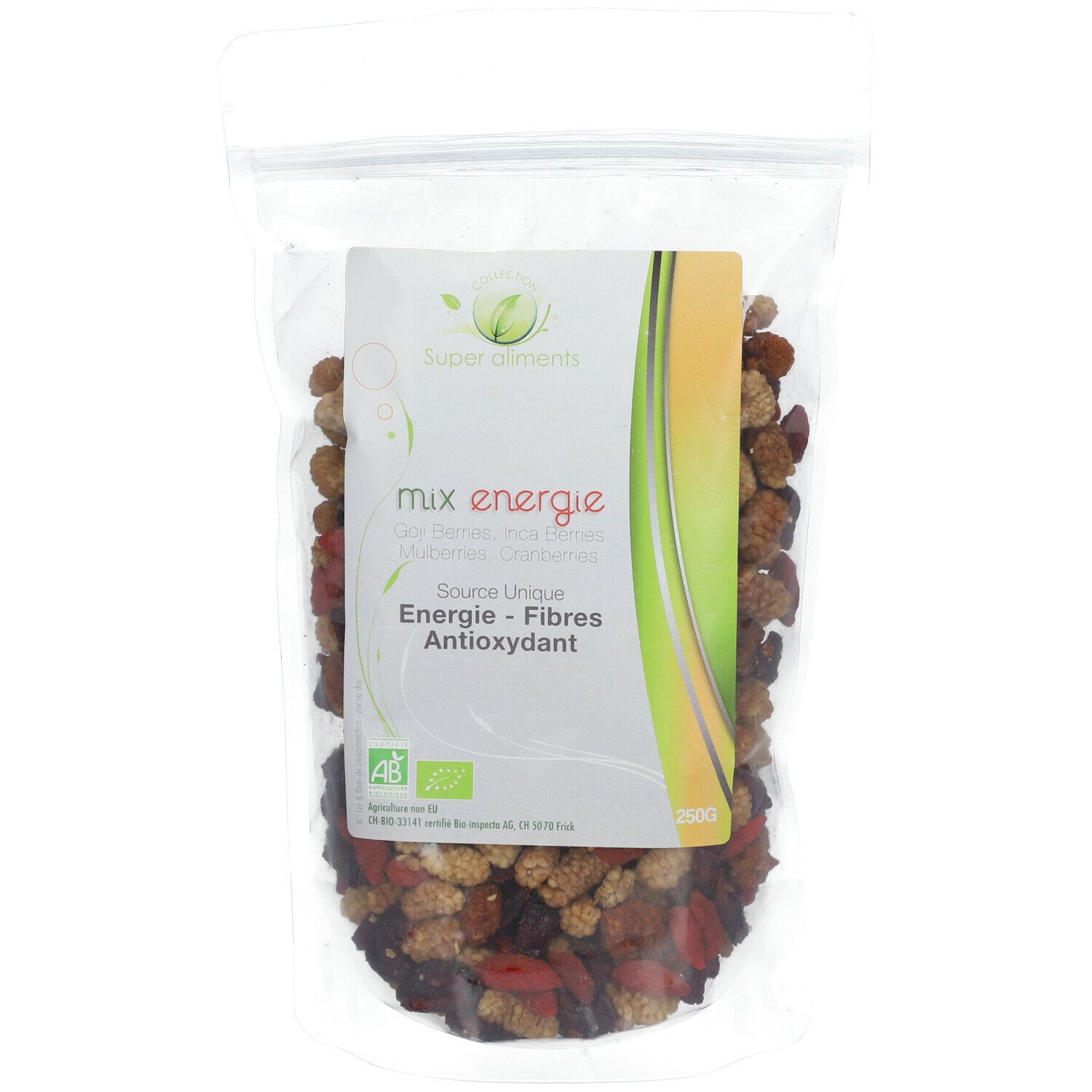 Sachet transparent avec étiquette. Étiquette avec nom du produit, logo et label bio. Contenu : fruits secs.