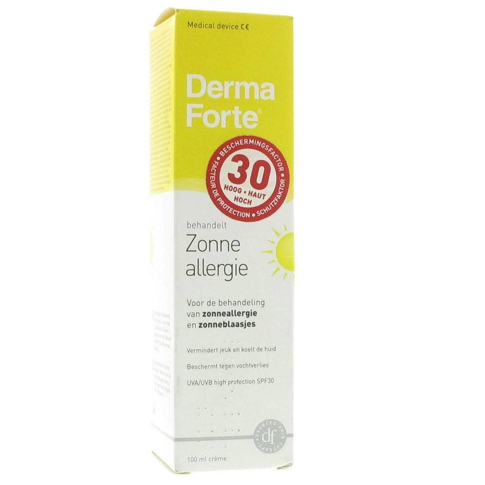 Scatola gialla con logo "Derma Forte" e testo. "30" in cerchio rosso. Testo in olandese e tedesco. Trattamento allergia solare.