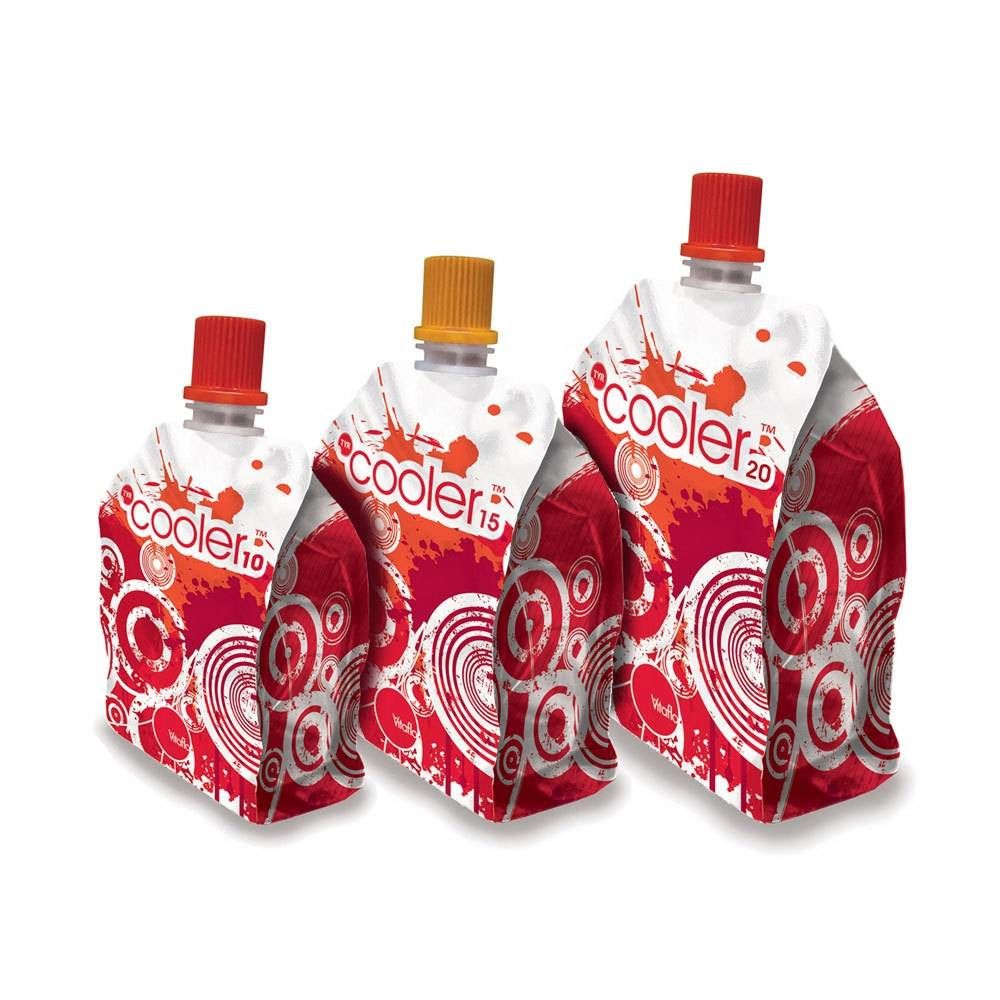 Trois sachets avec design rouge et blanc. Inscription "cooler" et chiffres. Bouchons rouges et jaunes.