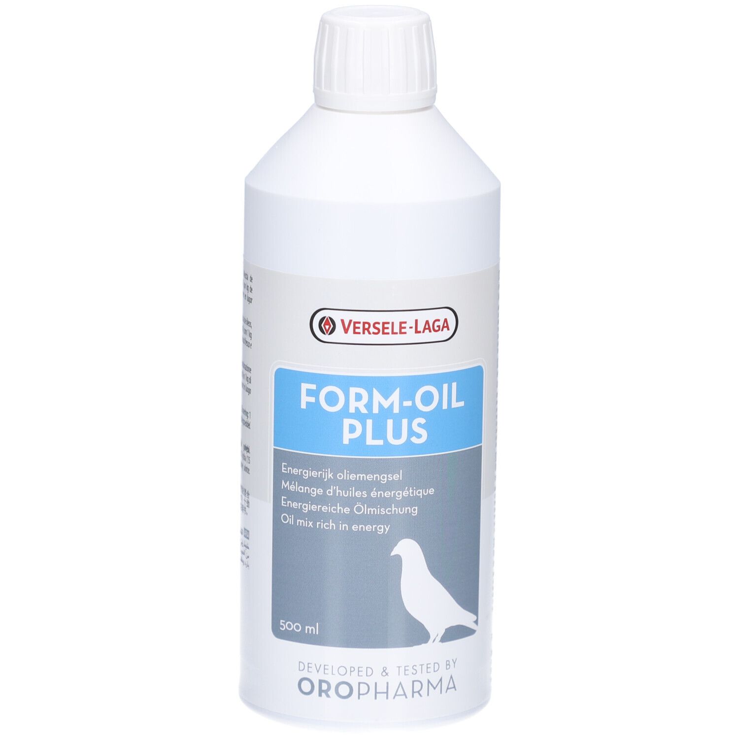 Weiße Flasche mit blauem Etikett. Aufschrift: FORM-OIL PLUS. Marke: Versele-Laga. 500 ml. Mit Tauben-Silhouette.