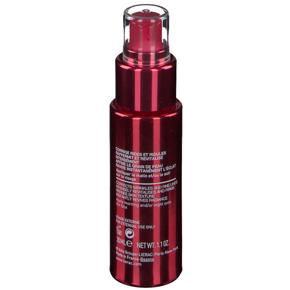 Sérum rouge avec vaporisateur. Inscription: LIERAC, MAGNIFICENCE SÉRUM ROUGE. 30ml. Texte au dos.