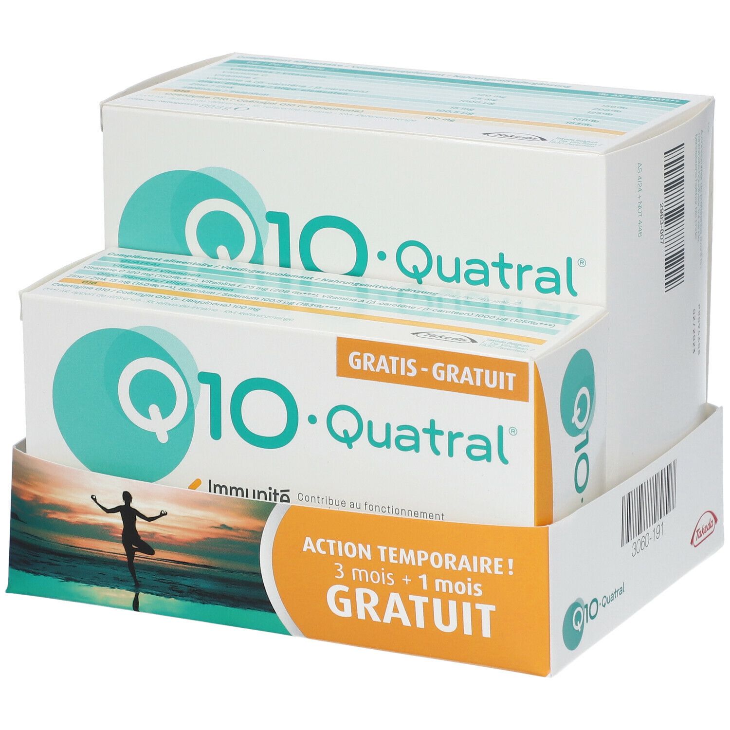 Deux boîtes de Q10 Quartal® dans un présentoir. Inscriptions : Q10 Quartal®, offre gratuite, 3+1 gratuit. Fond : silhouette au bord de la mer.