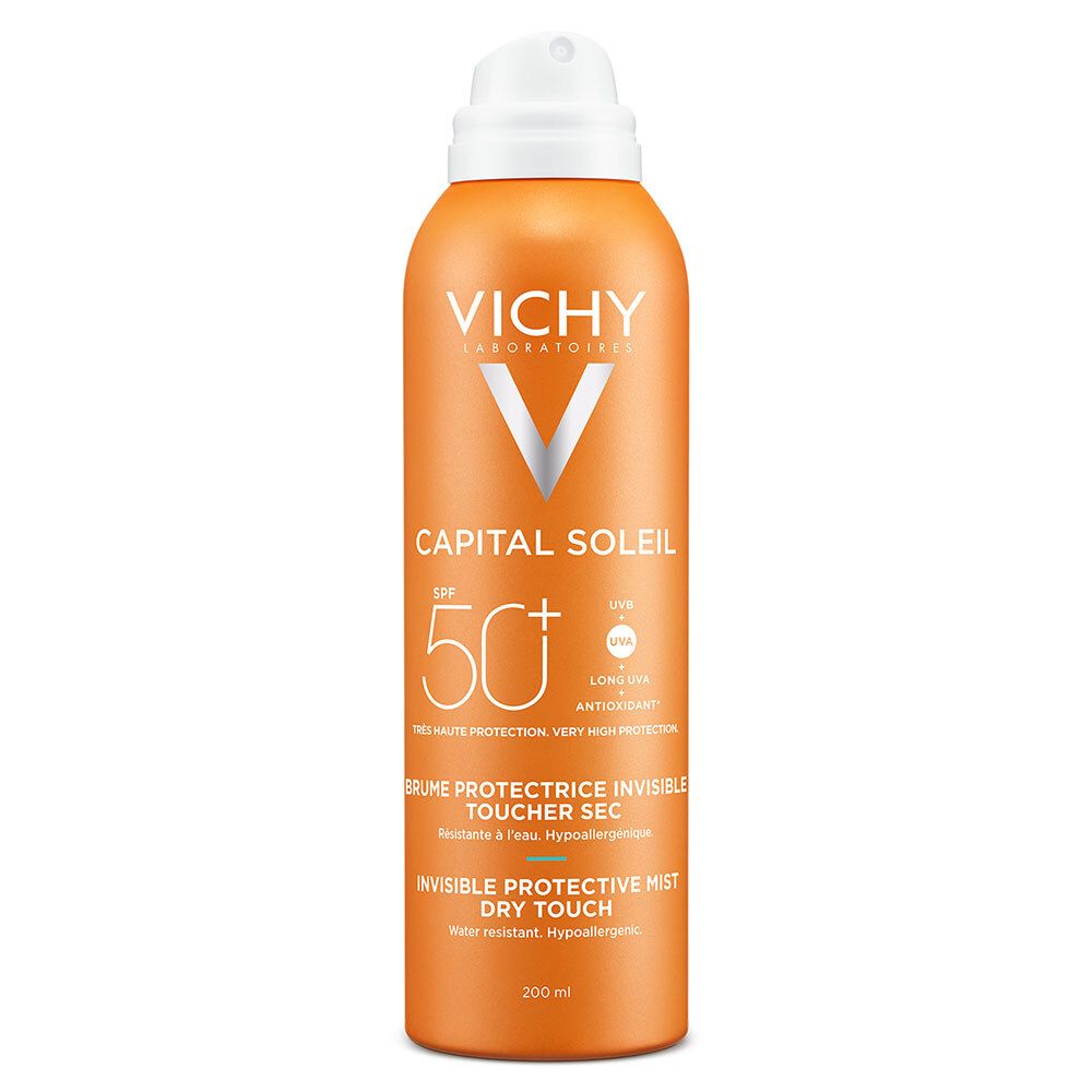 Oranje spuitfles met witte dop. Opschrift: VICHY CAPITAL SOLEIL SPF 50. Invisible Protective Mist.