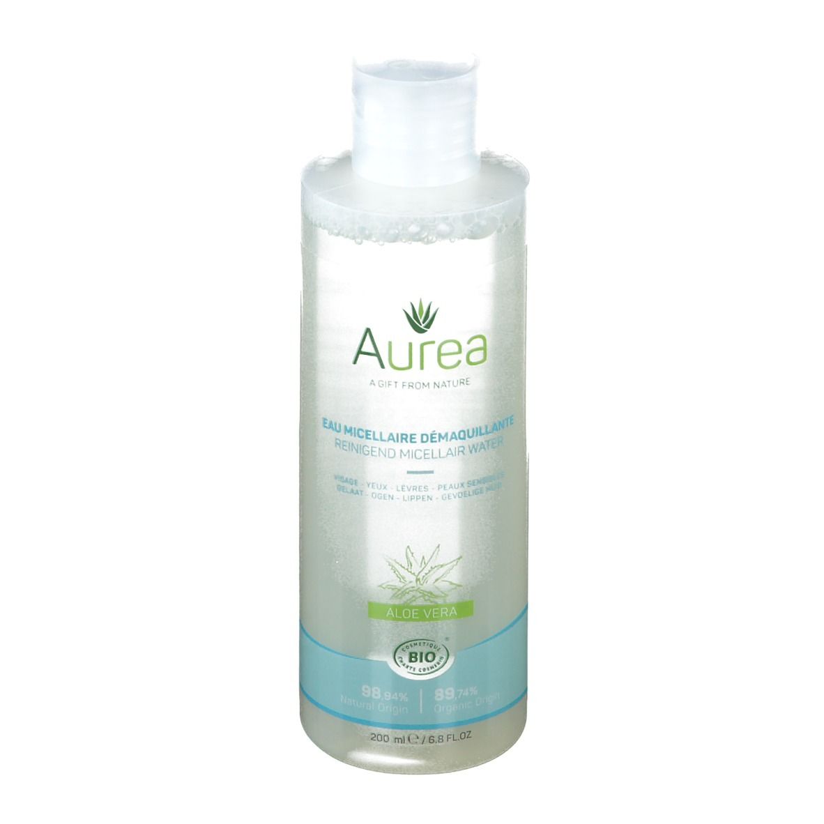 Flacon transparent avec bouchon blanc. Inscription Aurea, Eau micellaire, Aloe Vera. Label Bio.