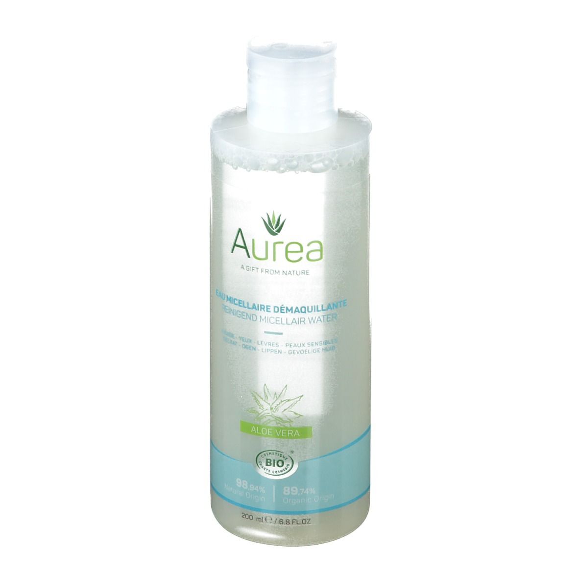 Flacon transparent avec bouchon blanc. Inscription Aurea, Eau micellaire, Aloe Vera. Label Bio.