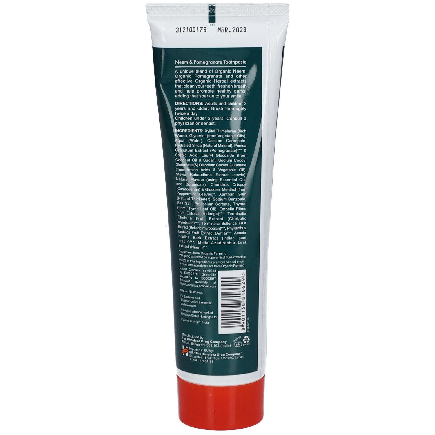 Dos du tube de dentifrice. Contient des informations sur les ingrédients et l'utilisation.  Valable jusqu'en mars 2023.