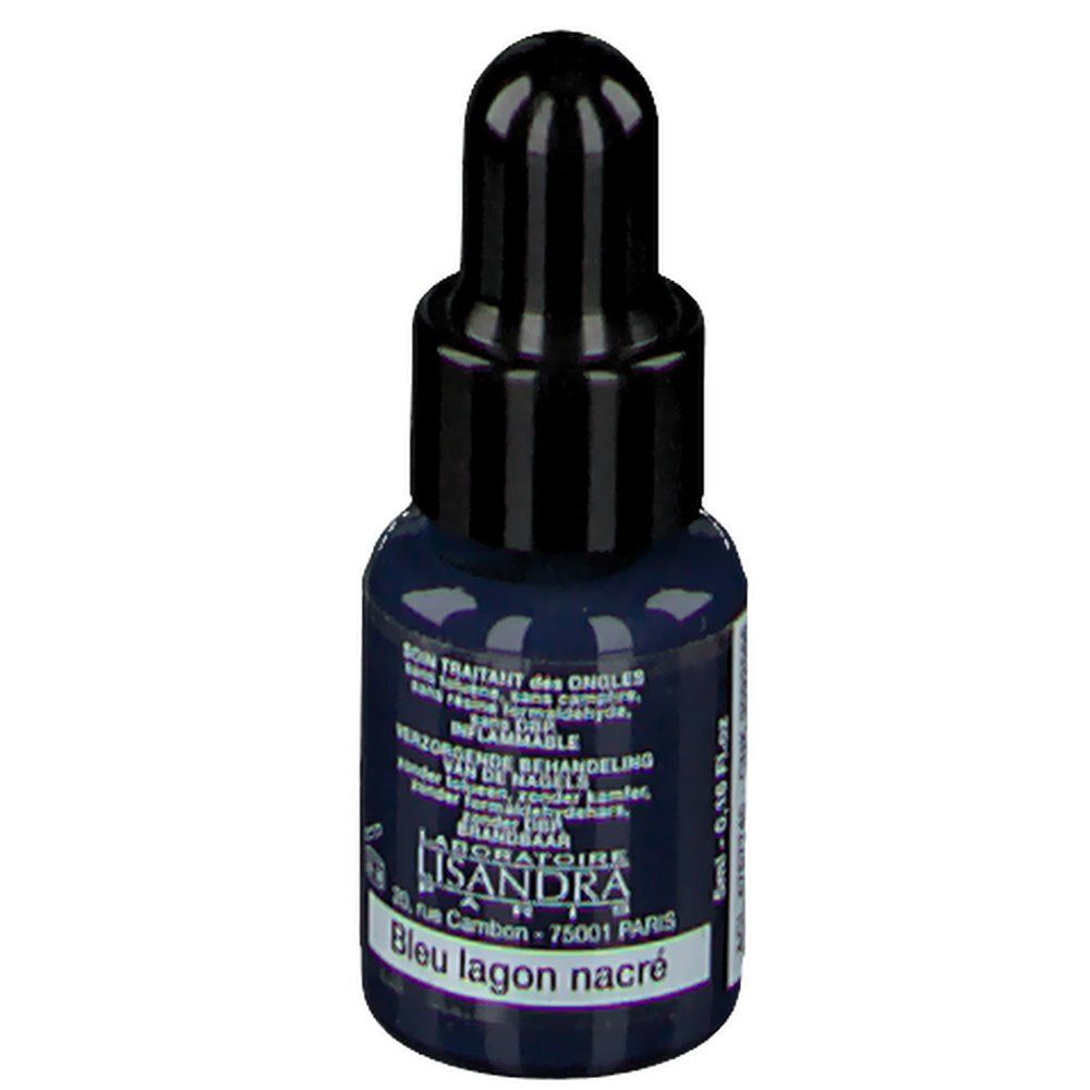 Dunkelblaue Nagellackflasche mit schwarzem Verschluss. Aufschrift: Lisandra, Bleu lagon nacré. Warnhinweise.