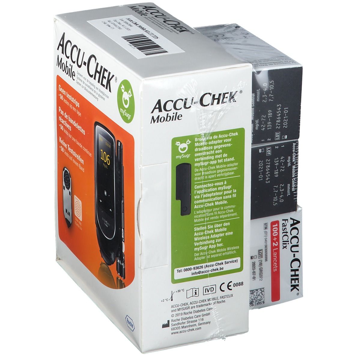 Boîte Accu-Chek Mobile avec paquets de bandelettes supplémentaires. Appareil et accessoires visibles.
