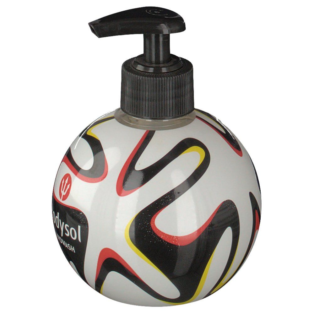 Ronde handzeepfles met voetbalpatroon en zwarte dispenser. Opschrift: Bodysol Handwash.
