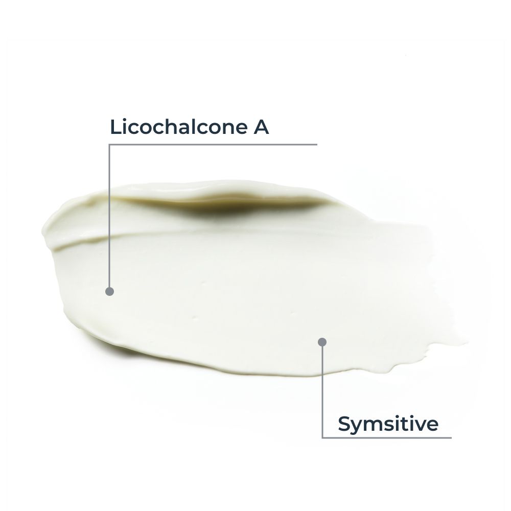Crèmetextuur. Labels: Licochalcone A en Symsitive.