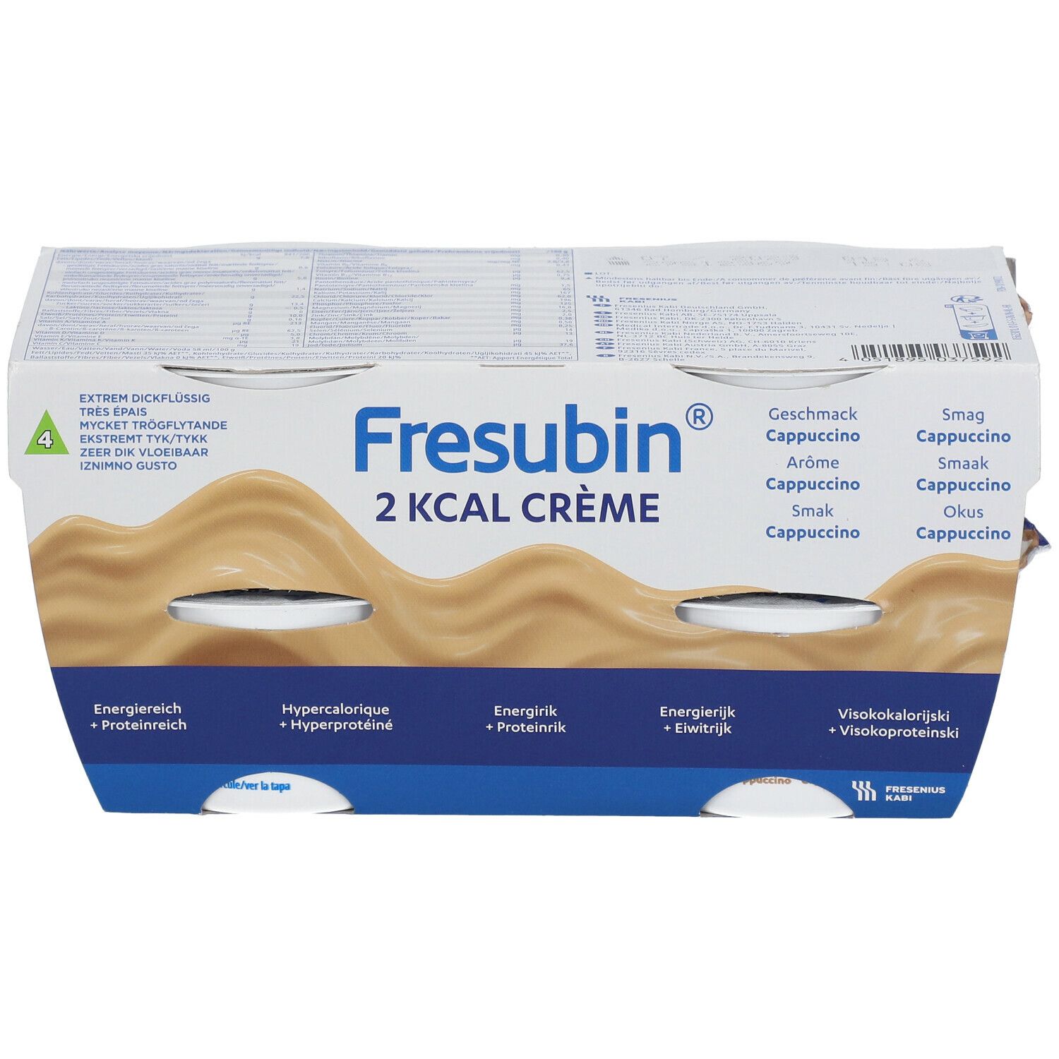 Verpakking met vier bekers Fresubin 2 Kcal Crème Cappuccino. Blauwe en beige verpakking met productinformatie.