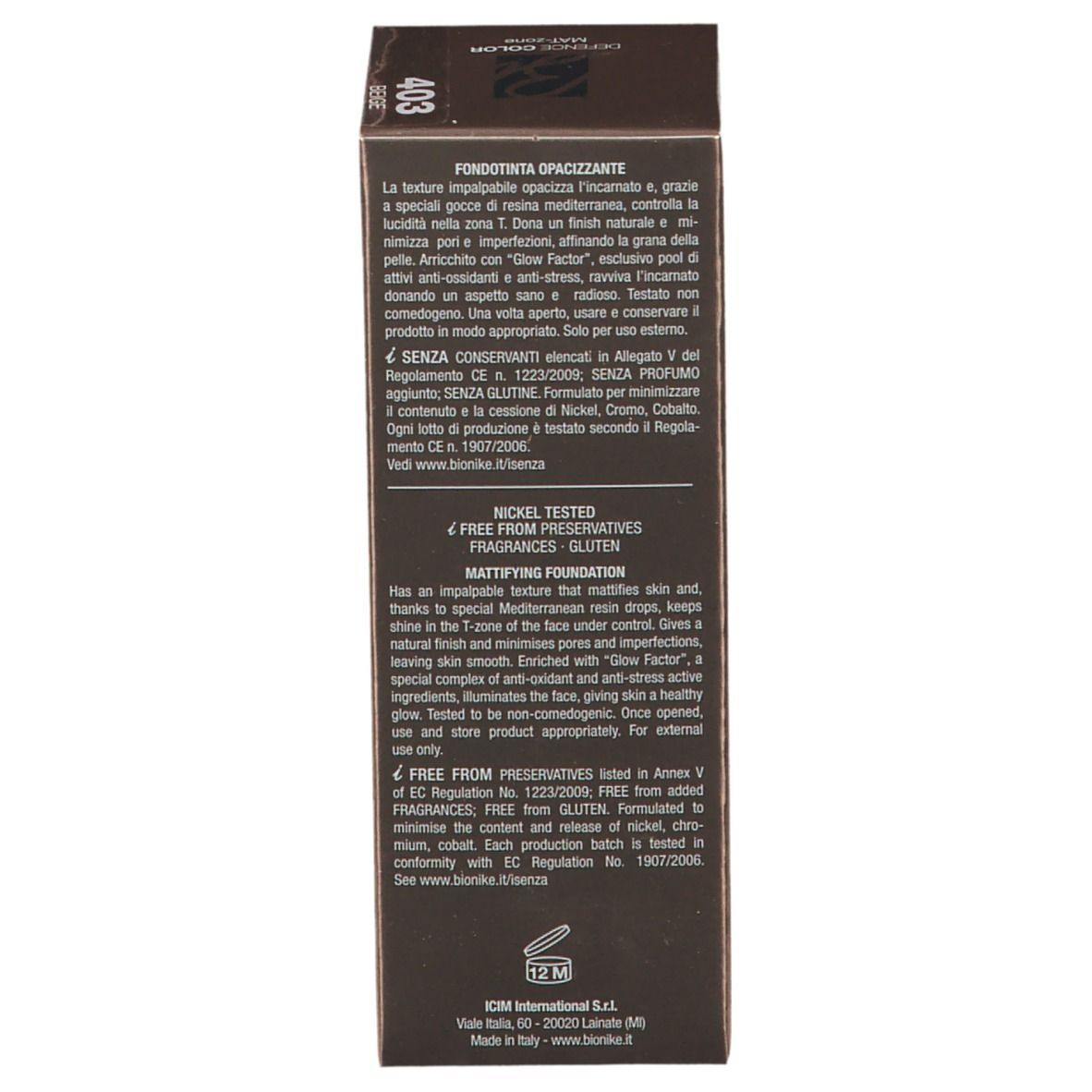 Braune Verpackung. Text auf der Seite. Produktinformationen, Zertifizierungen und Herstellerangaben.