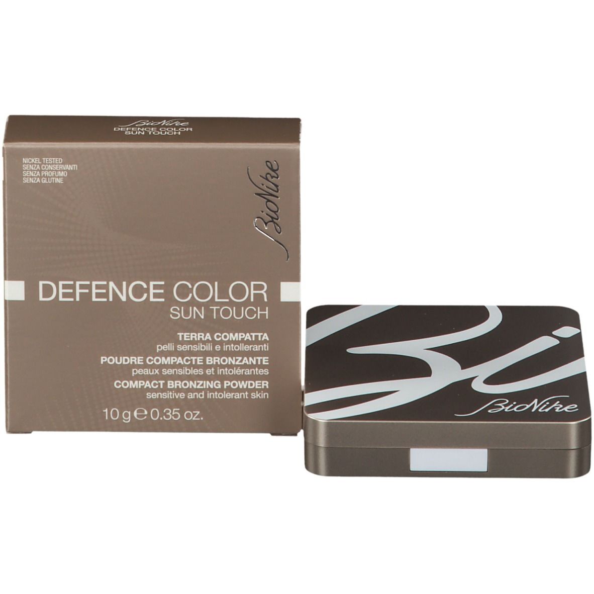 Bronzer verpakking en doos. Doos met tekst. Lichtbruine verpakking met productnaam.