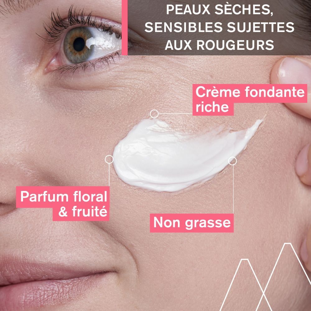Uriage Roséliane Crème. Visage avec crème. Texte et logos. Application de la crème.