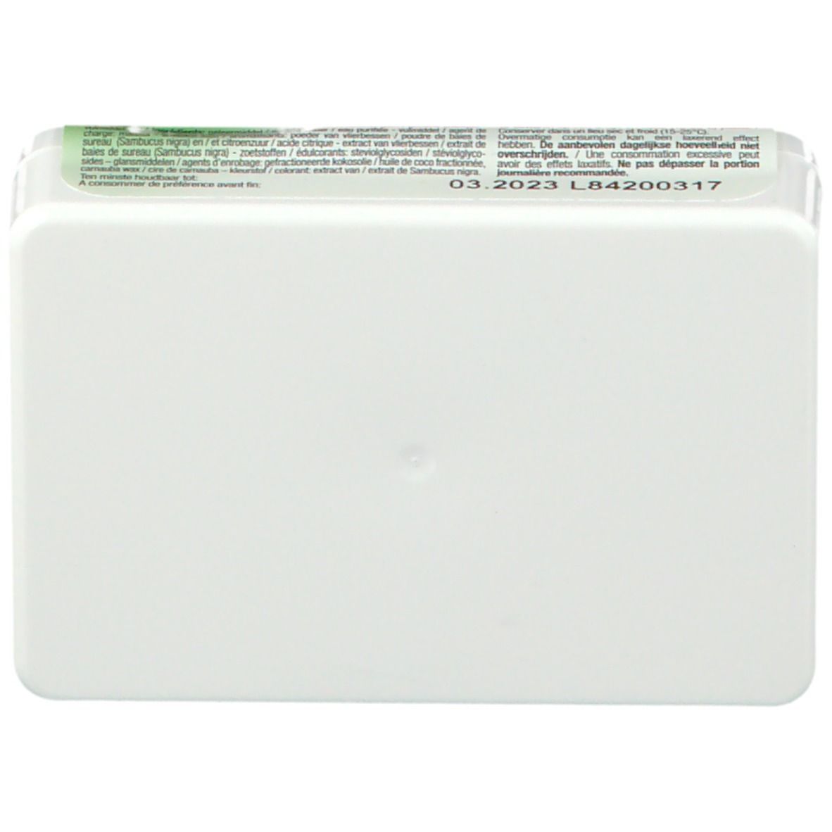 Boîte rectangulaire blanche. Dessus avec informations produit et date de péremption.