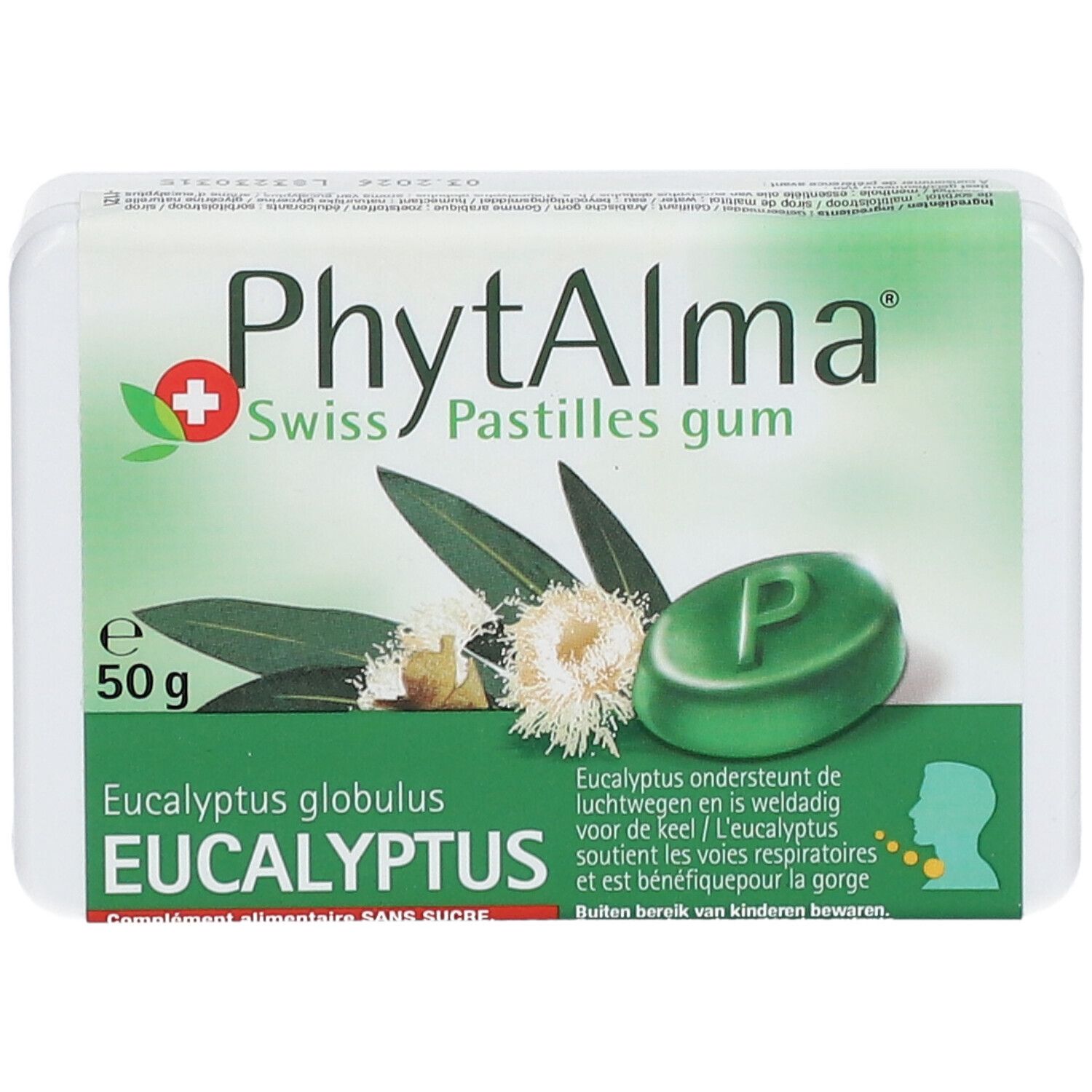 Boîte blanche avec impression du produit. Étiquette verte et blanche avec nom du produit et illustration d'eucalyptus. Une pastille verte est visible.
