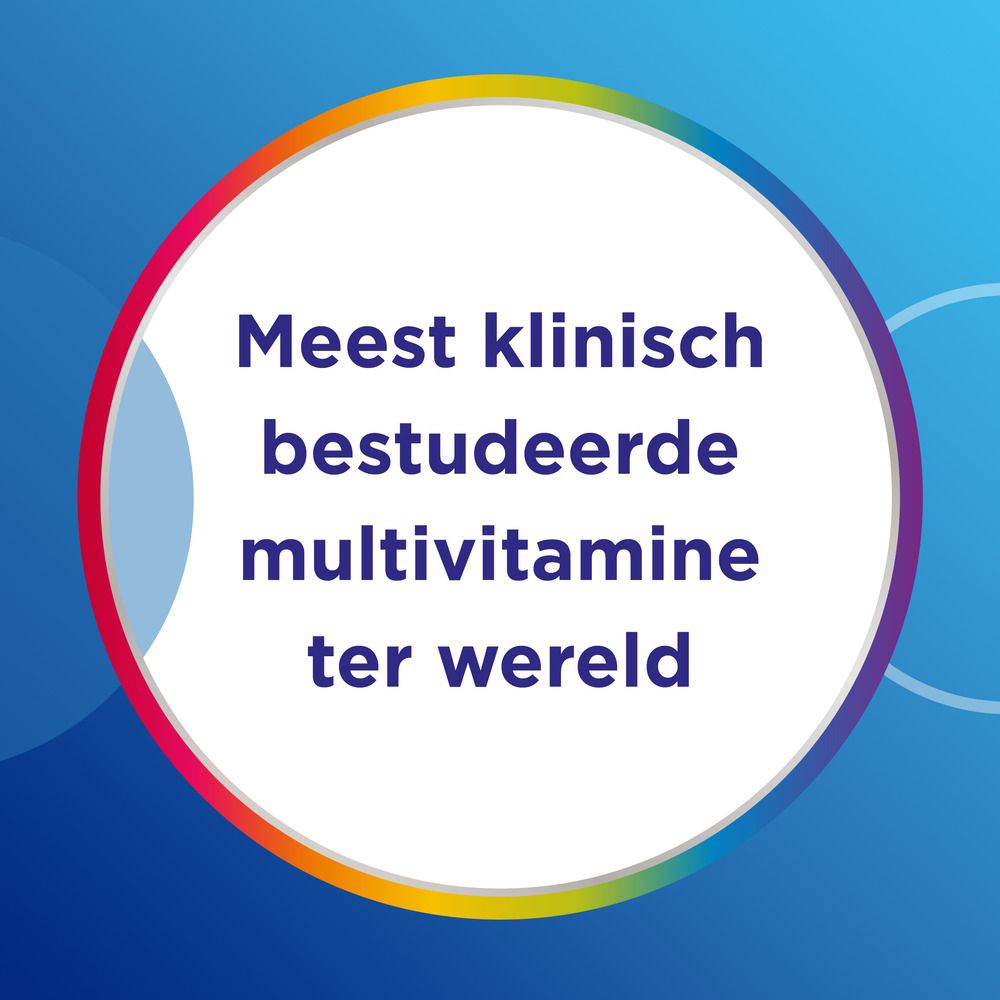 Centrum Men 50+ verpakking. Bevat 30 tabletten. Opschrift: 13 vitaminen + 10 mineralen. Wit-blauwe verpakking.