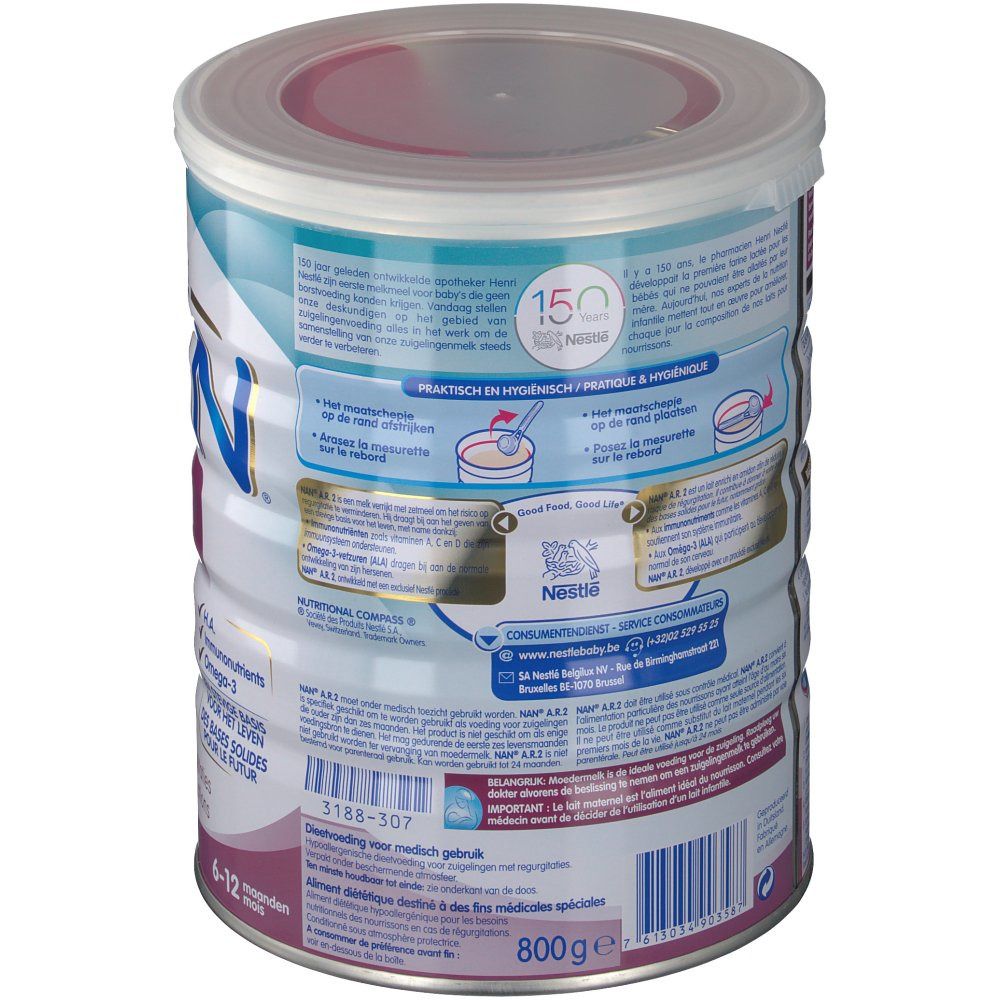 Boîte Nestlé NAN A.R. 2. Informations produit au dos. 800g. Pour enfants de 6-12 mois. Utilisation hygiénique et pratique.