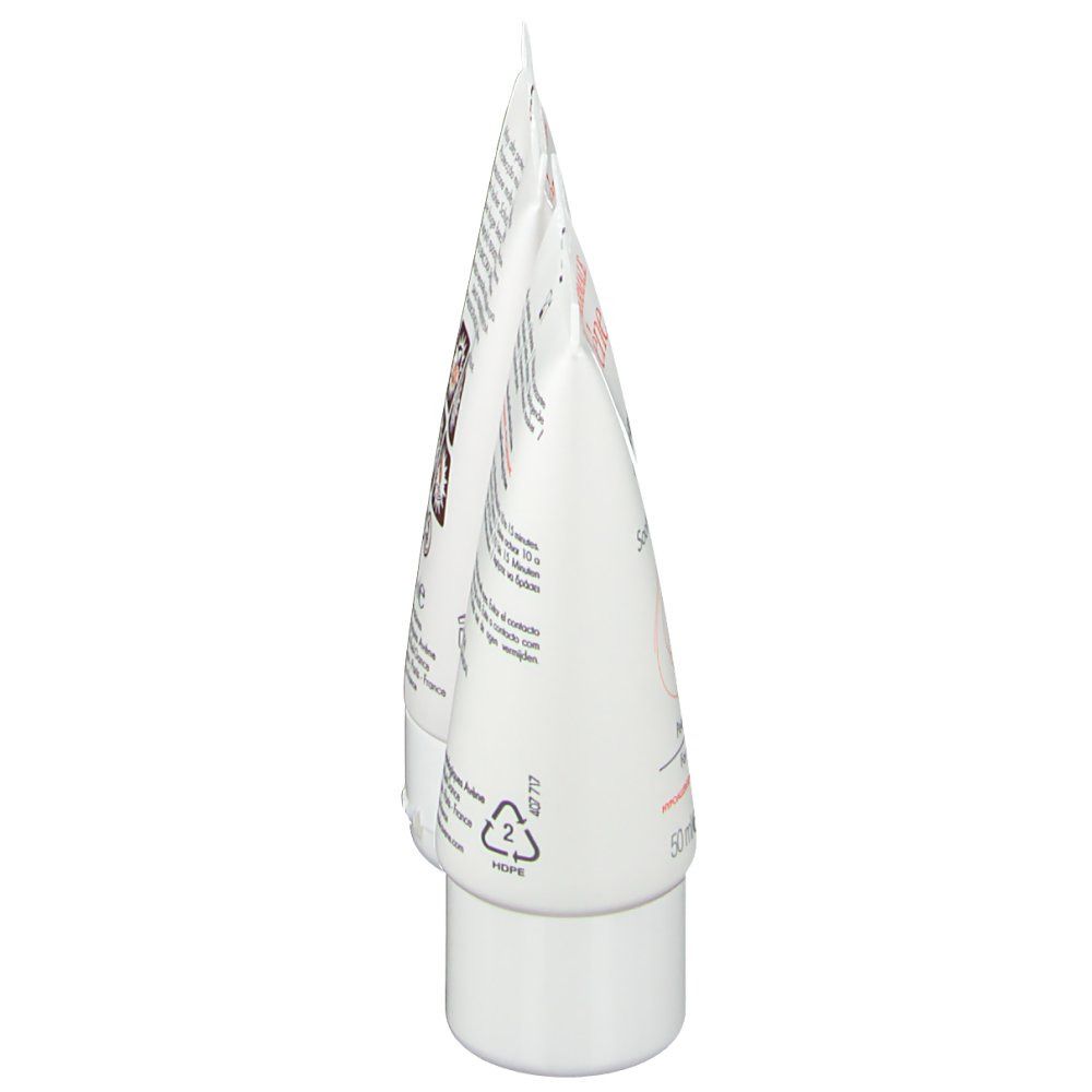 Vue latérale de deux tubes de crème Avène. Blanc, avec texte et bouchons à vis blancs.