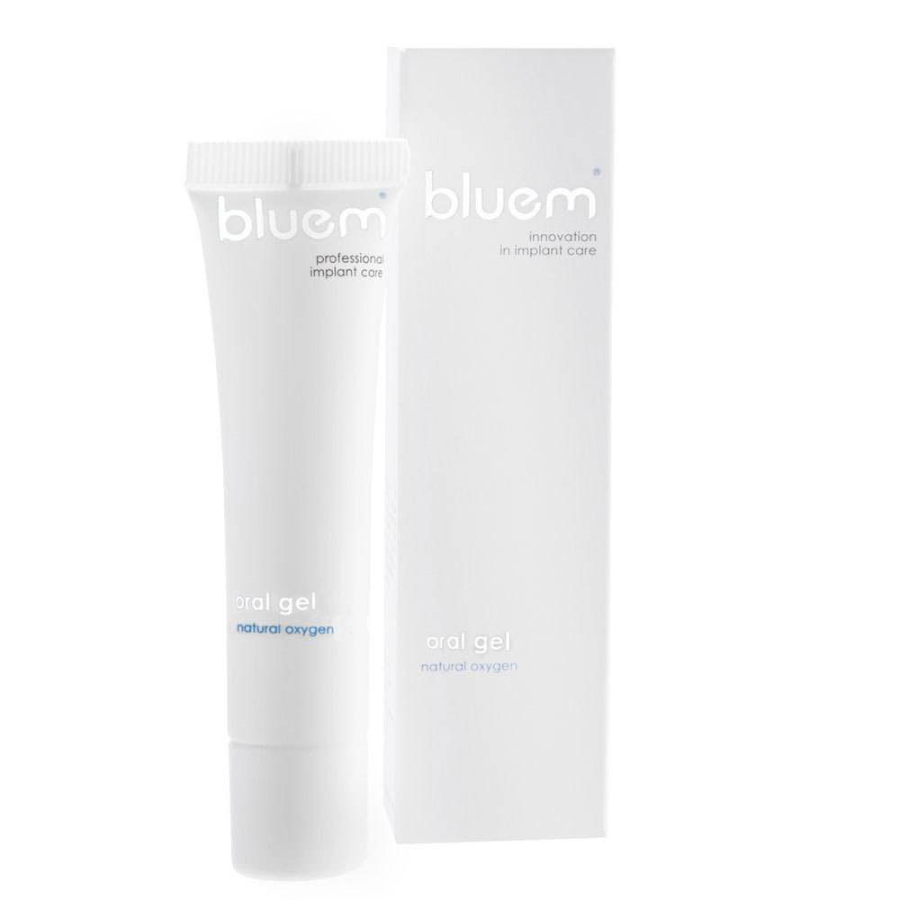 Tube blanc avec logo "bluem" bleu et texte "oral gel". À côté, une boîte blanche avec le même logo.