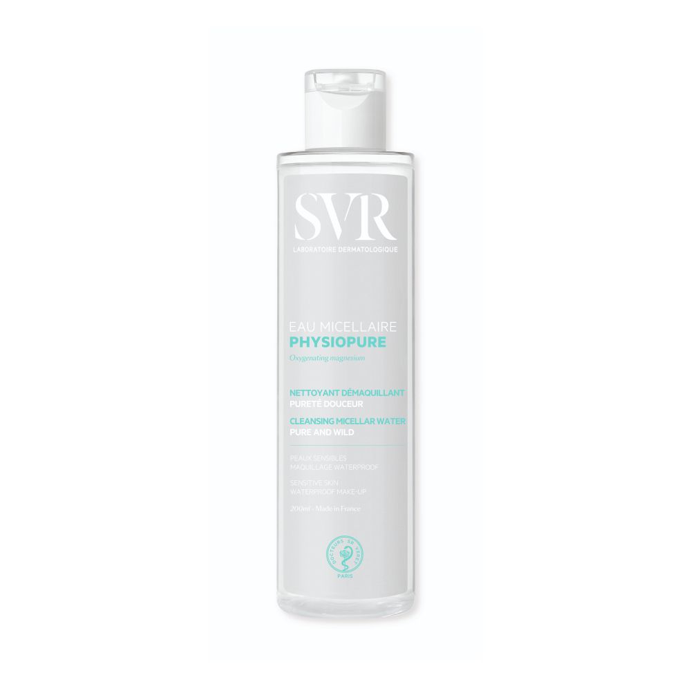 Flacon SVR PHYSIOPURE eau micellaire. Bouchon blanc, flacon transparent avec texte bleu. Contient 200ml.