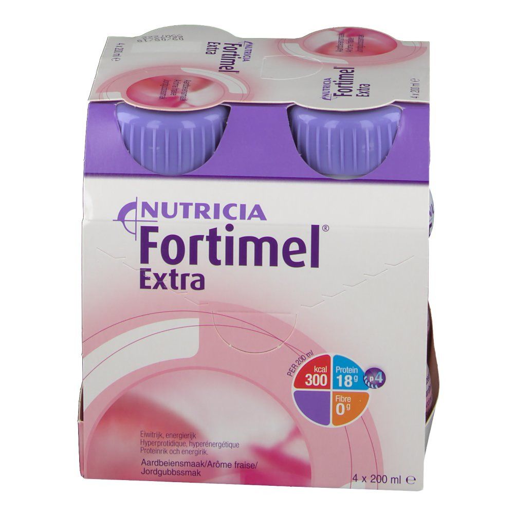 Emballage de quatre bouteilles Fortimel Extra. Bouteilles blanc-rose avec bouchons violets. Inscription : Nutricia, Fortimel Extra, goût fraise.