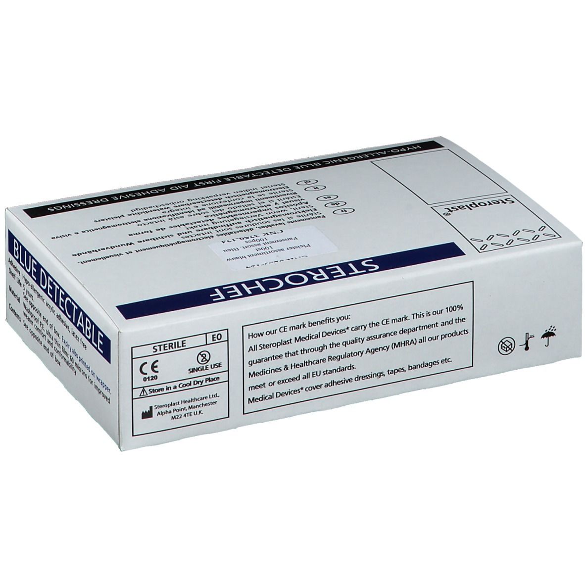 Boîte de pansements bleus. Inscription : STEROCEF, BLUE DETECTABLE. Marque CE. Marque : Steroplast.