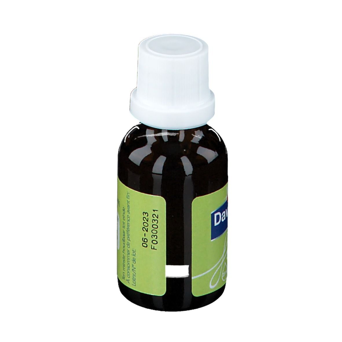 Bruine glazen fles met witte dop. Etiket met Davitamon, first, vitamine D aquosum. Houdbaarheidsdatum en lotnummer.