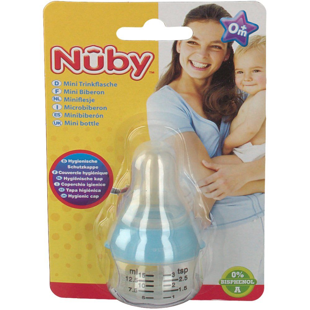 Nuby Mini drinkfles met beschermkap. Blauwe basis, transparante dop. Verpakking met moeder en kind.