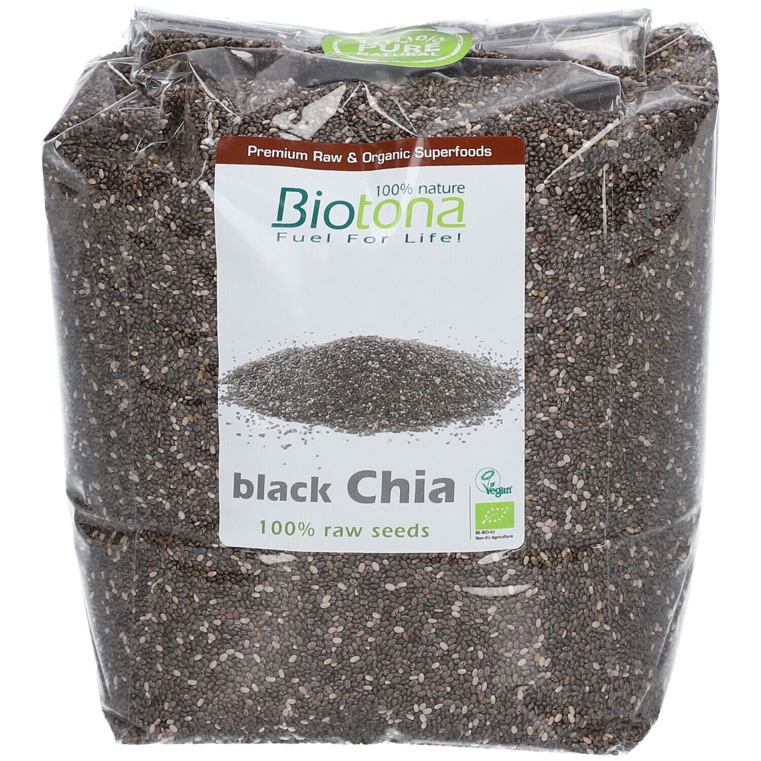 Verpackung mit schwarzen Chia-Samen. Aufdruck: Biotona, black Chia, 100% raw seeds. Siegel: Vegan.