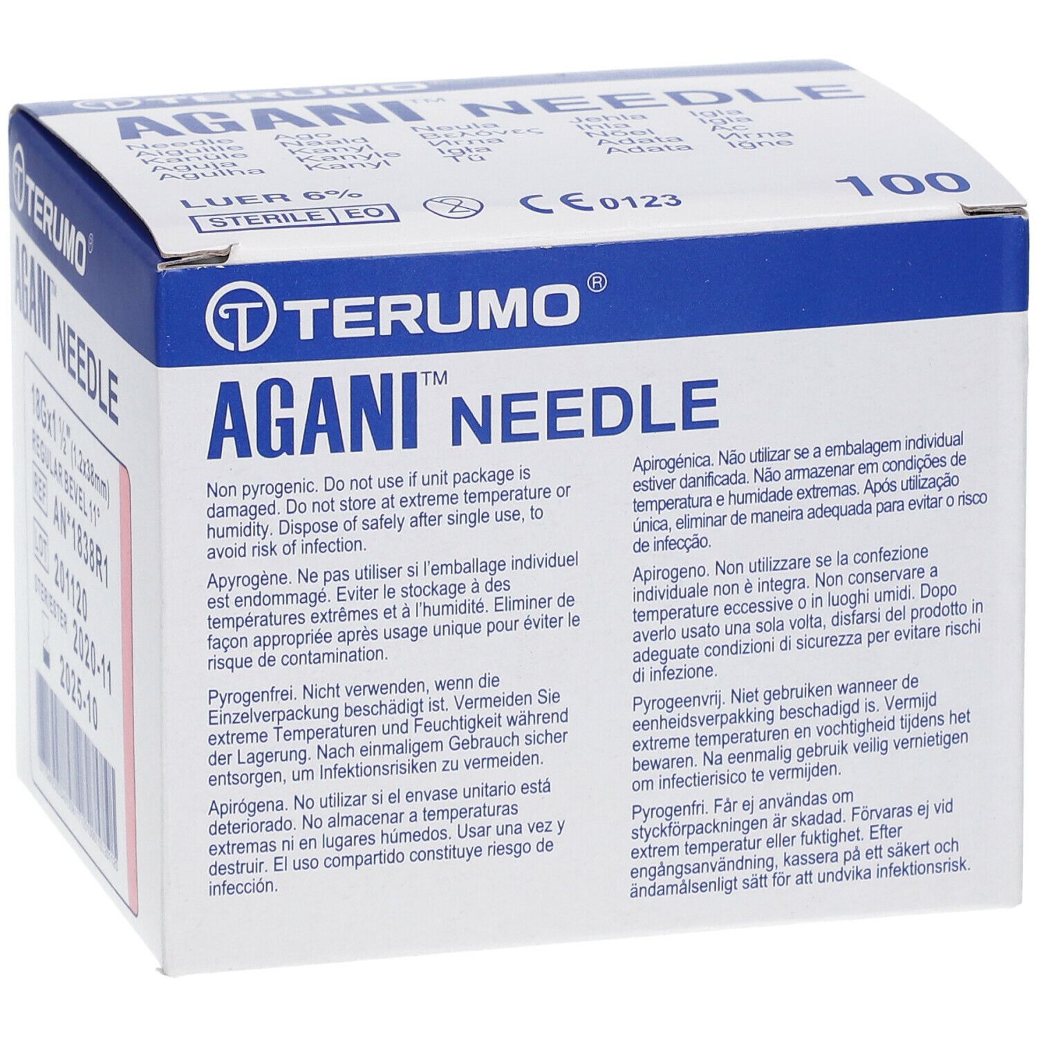 Boîte TERUMO AGANI NEEDLE. Inscription : 100 unités. Emballage avec texte multilingue.