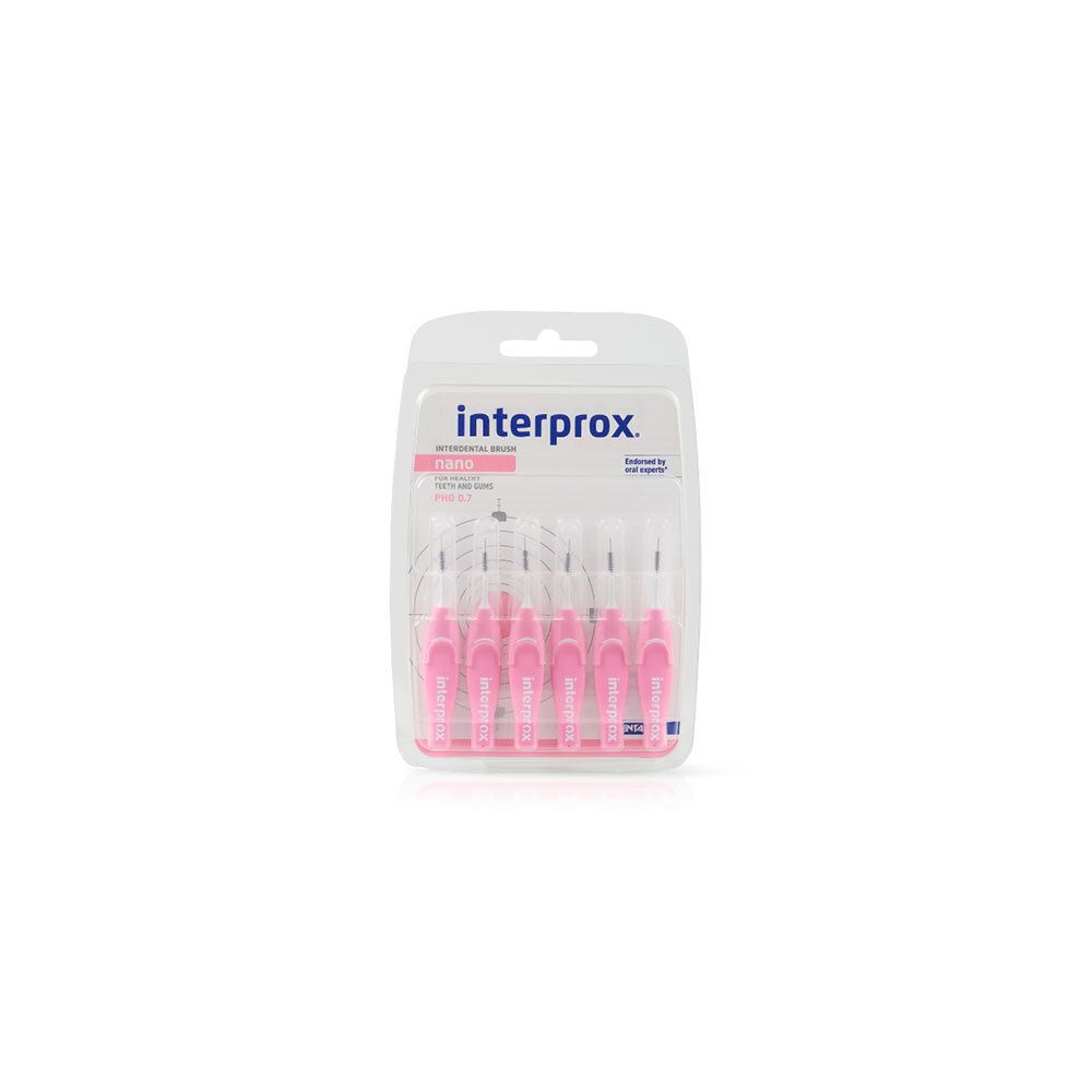 Blisterverpakking met roze Interprox Nano 1,9 mm tandenborstels. Zes borstels zichtbaar.