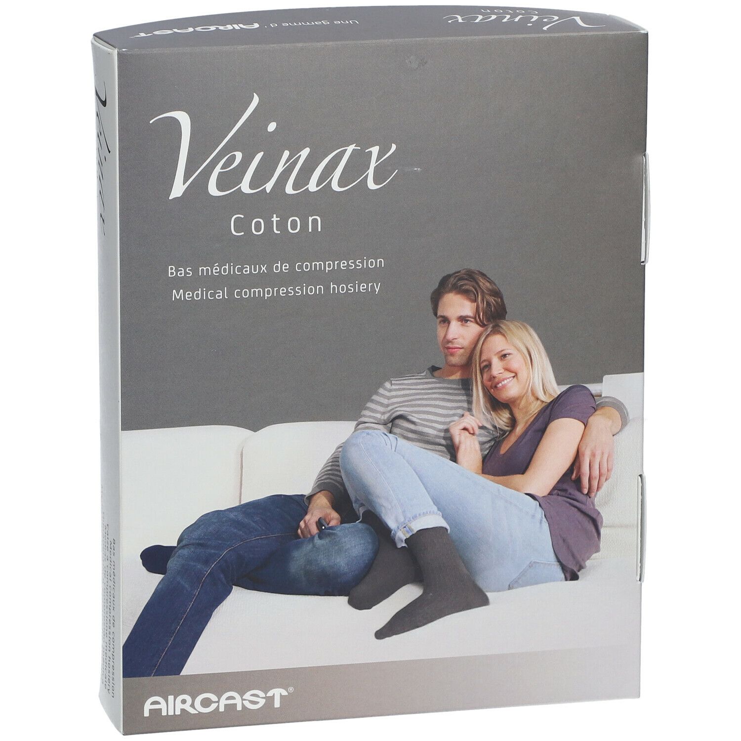 Boîte de bas de compression Veinax Coton. Image d'un homme et d'une femme. Marque Aircast.