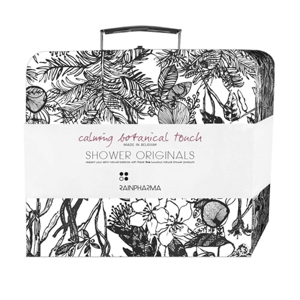 Koffer met bloemenpatroon. Tekst: "calming botanical touch", "SHOWER ORIGINALS", "RAINPHARMA".