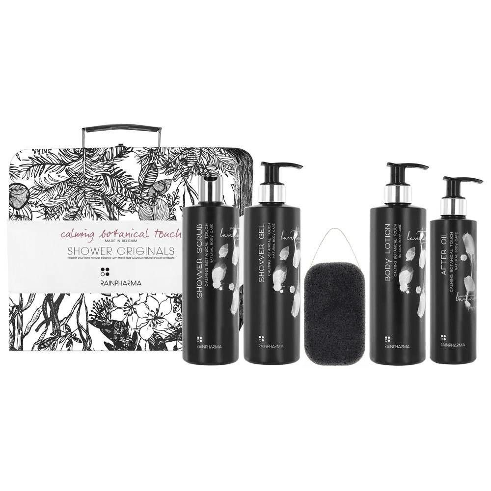 Set met koffer, douchegel, scrub, bodylotion, after oil en spons. Zwarte flessen.