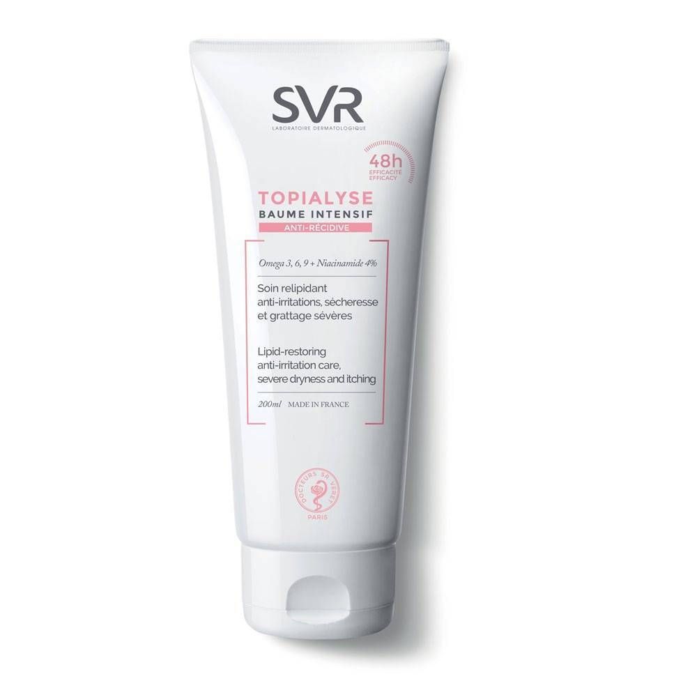 Witte tube met SVR-logo en productnaam. Roze accenten. Tekst: Anti-irritatie, droogheid. 48u. 200ml.