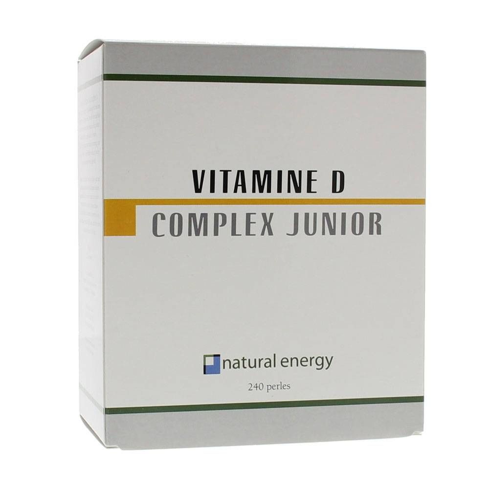 Witte doos met 'VITAMINE D COMPLEX JUNIOR' en 'natural energy'. Bevat 240 parels.