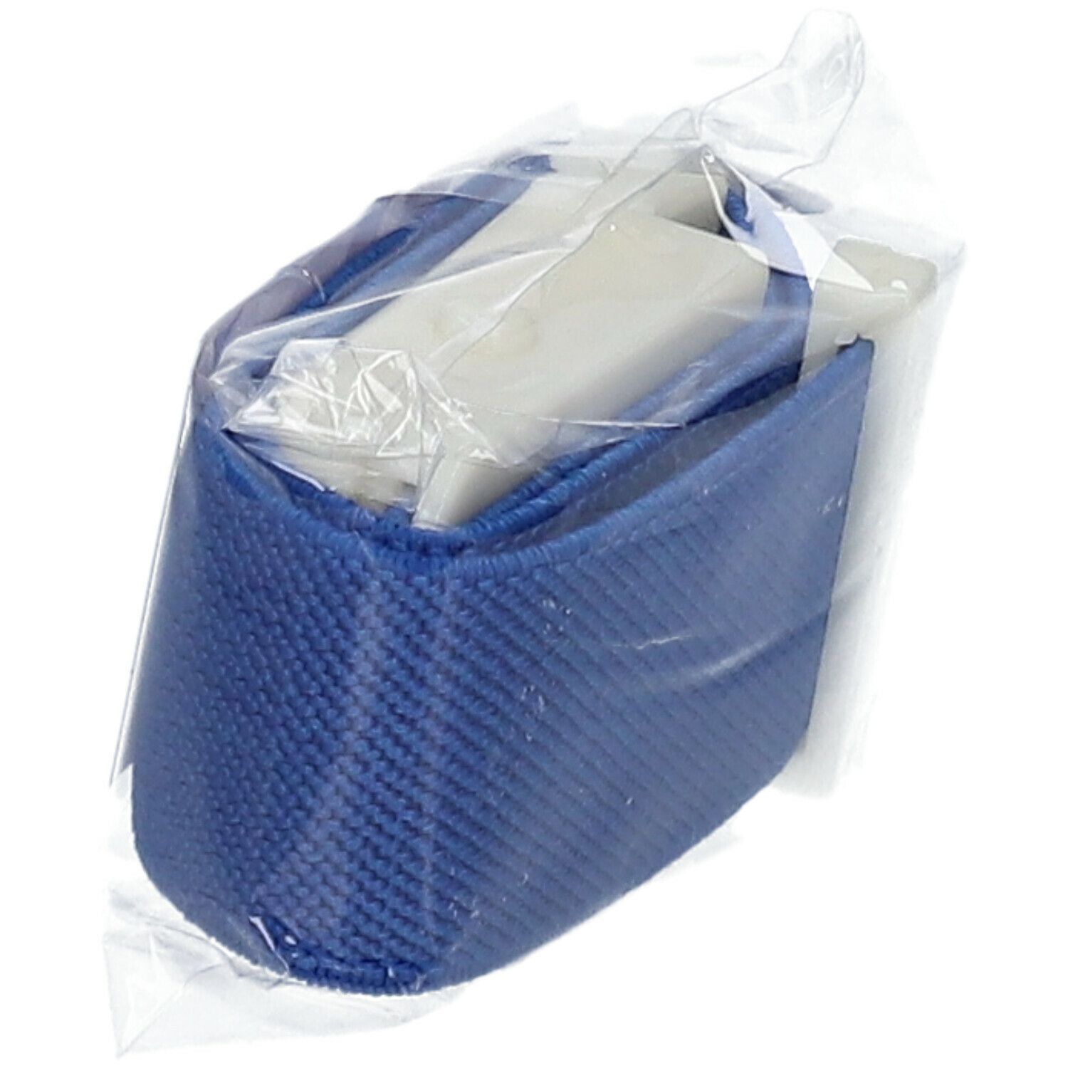Garrot Covarmed avec boucle emballé. Bande bleue, fermeture blanche. Partiellement visible.