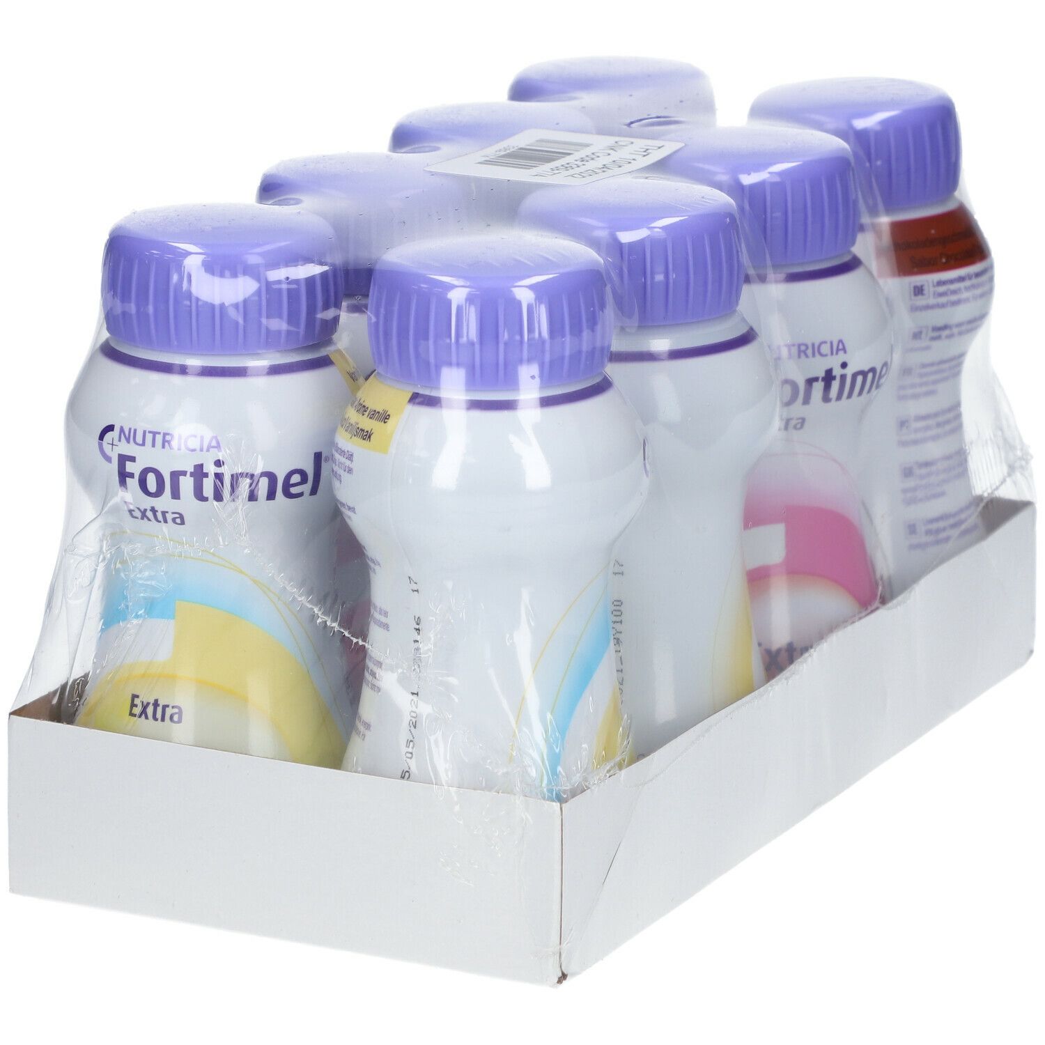 Verpakking met flessen Fortimel Extra. Flessen verpakt in folie.