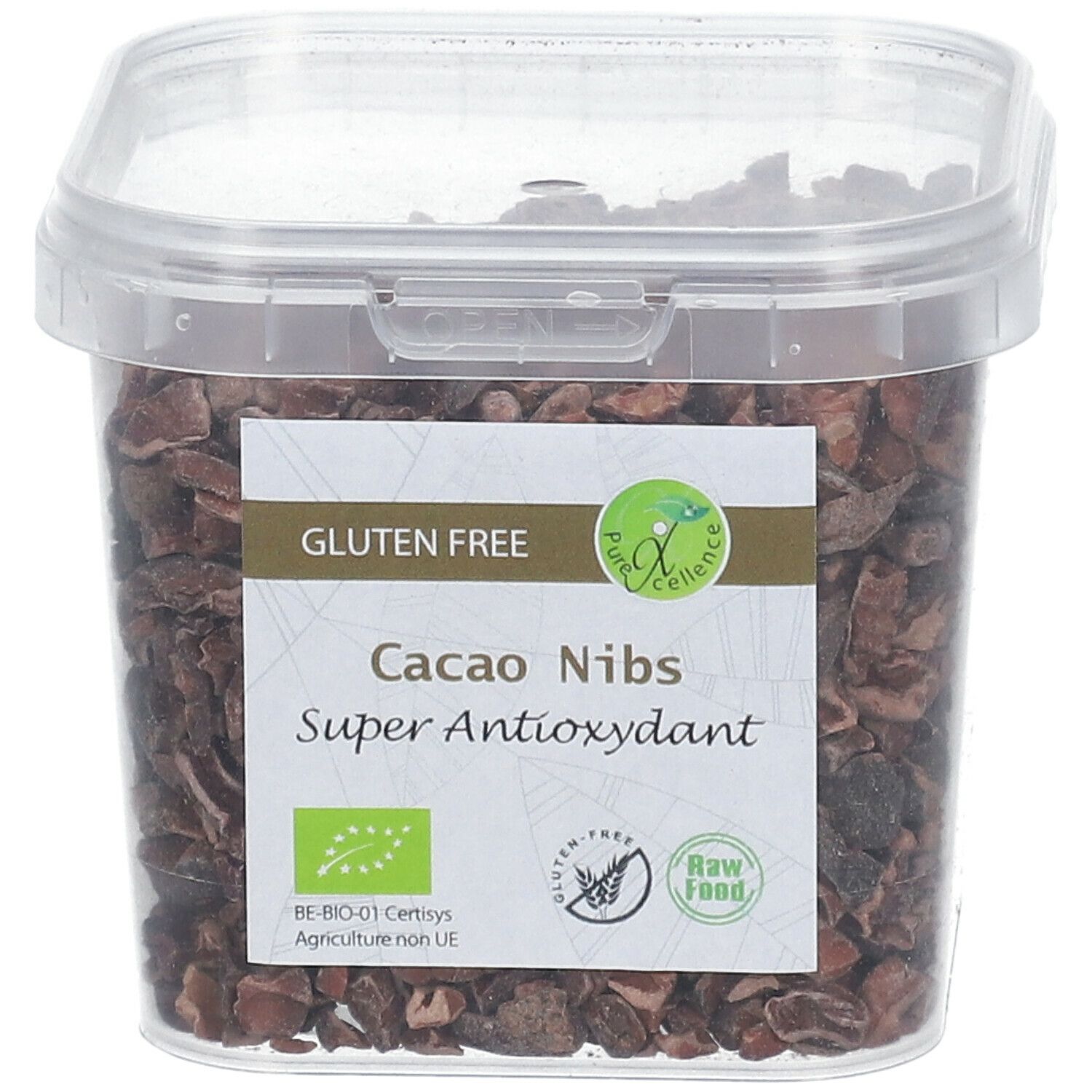 Transparante vierkante bak met cacao nibs. Opschrift: Glutenvrij, Cacao Nibs, Super Antioxidant. Bio-label.