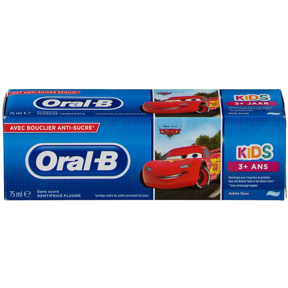 Tandpasta verpakking. Blauwe doos met Oral-B logo en "KIDS 3+ ANS". Afbeelding van Bliksem McQueen.