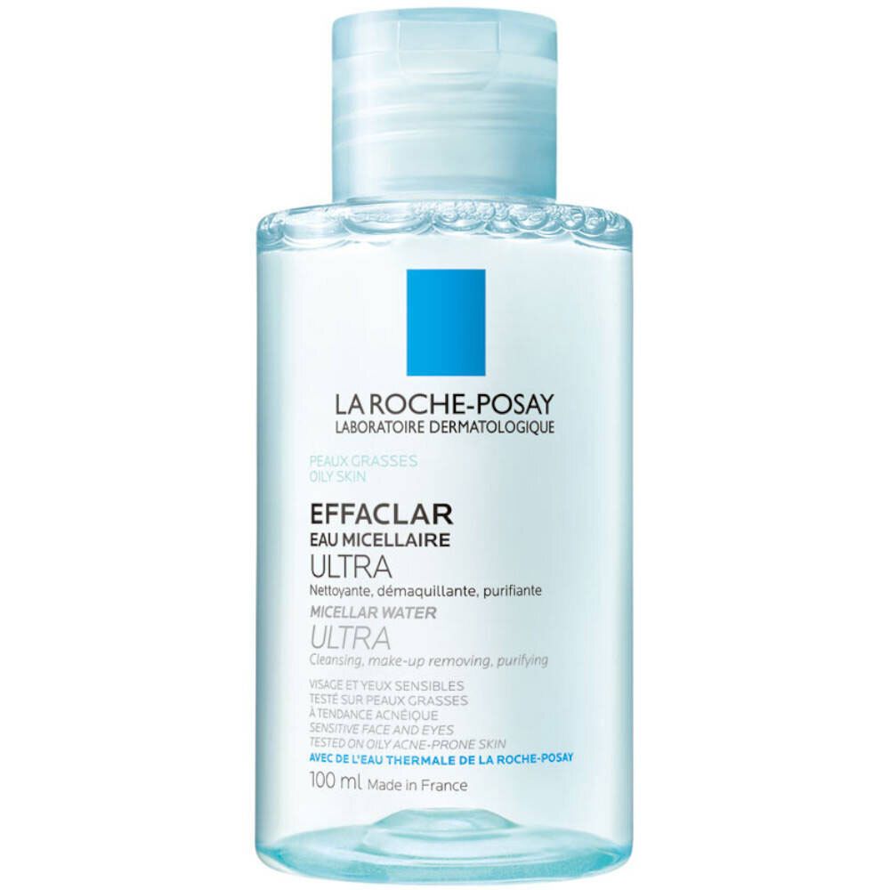 Flacon transparent avec bouchon bleu. Inscription: LA ROCHE-POSAY EFFACLAR ULTRA Eau Micellaire. Pour peaux grasses et yeux sensibles.