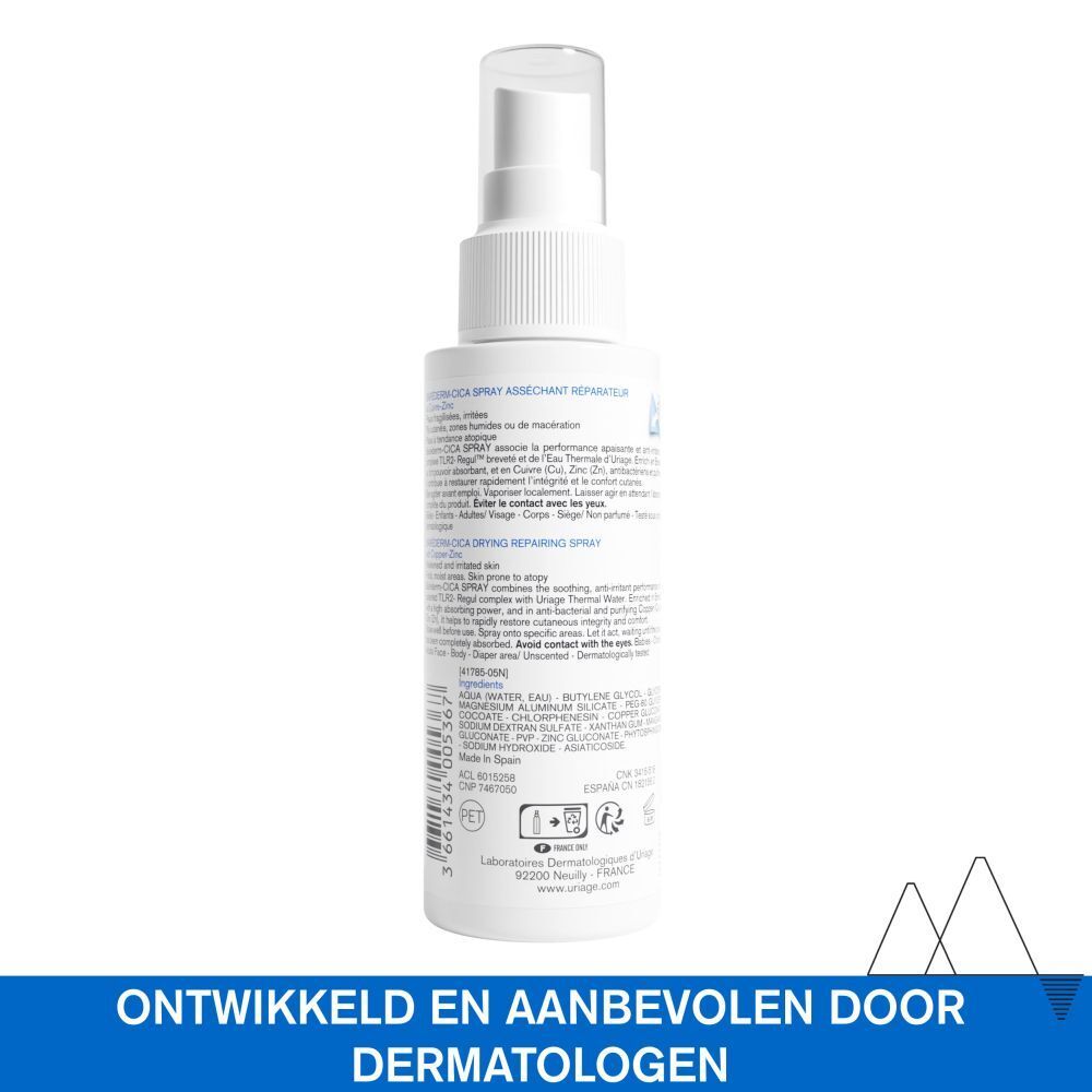 Achterkant van de witte sprayfles. Productinformatie, ingrediënten en fabrikantenadres. URIAGE-logo.