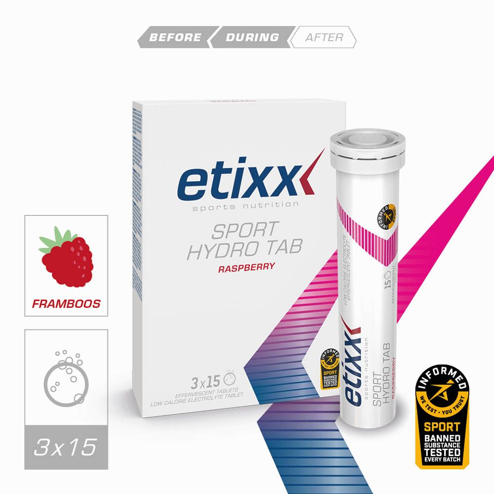 Vrouw zit op een sportveld. Ze houdt een fles met "etixx" logo vast. Tekst over mineralen.