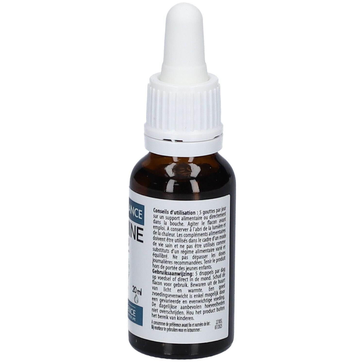 Flacon en verre brun avec bouchon blanc et pipette. Étiquette avec informations. Inscription: PHYSIOMANCE VITAMINE K2. 20 ml.