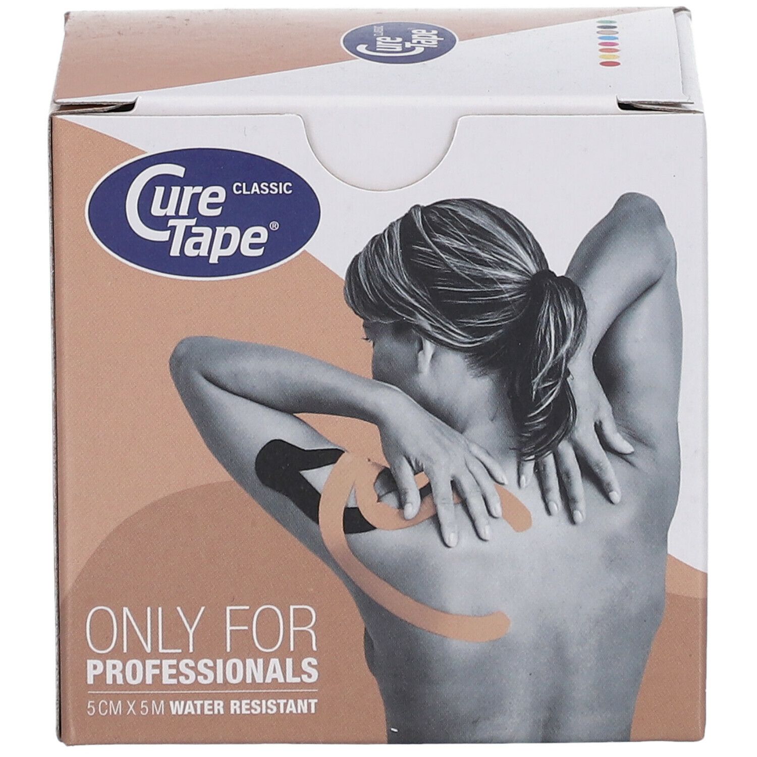 Cure Tape® verpakking. Opschrift: Cure Tape Classic, ONLY FOR PROFESSIONALS, 5 cm x 5 m, waterbestendig. Illustratie van vrouw met tape-applicatie.